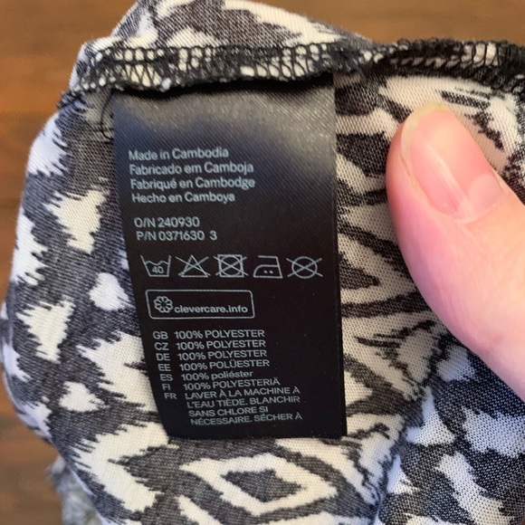 Black Tribal Tank Top - Picture 4 of 4